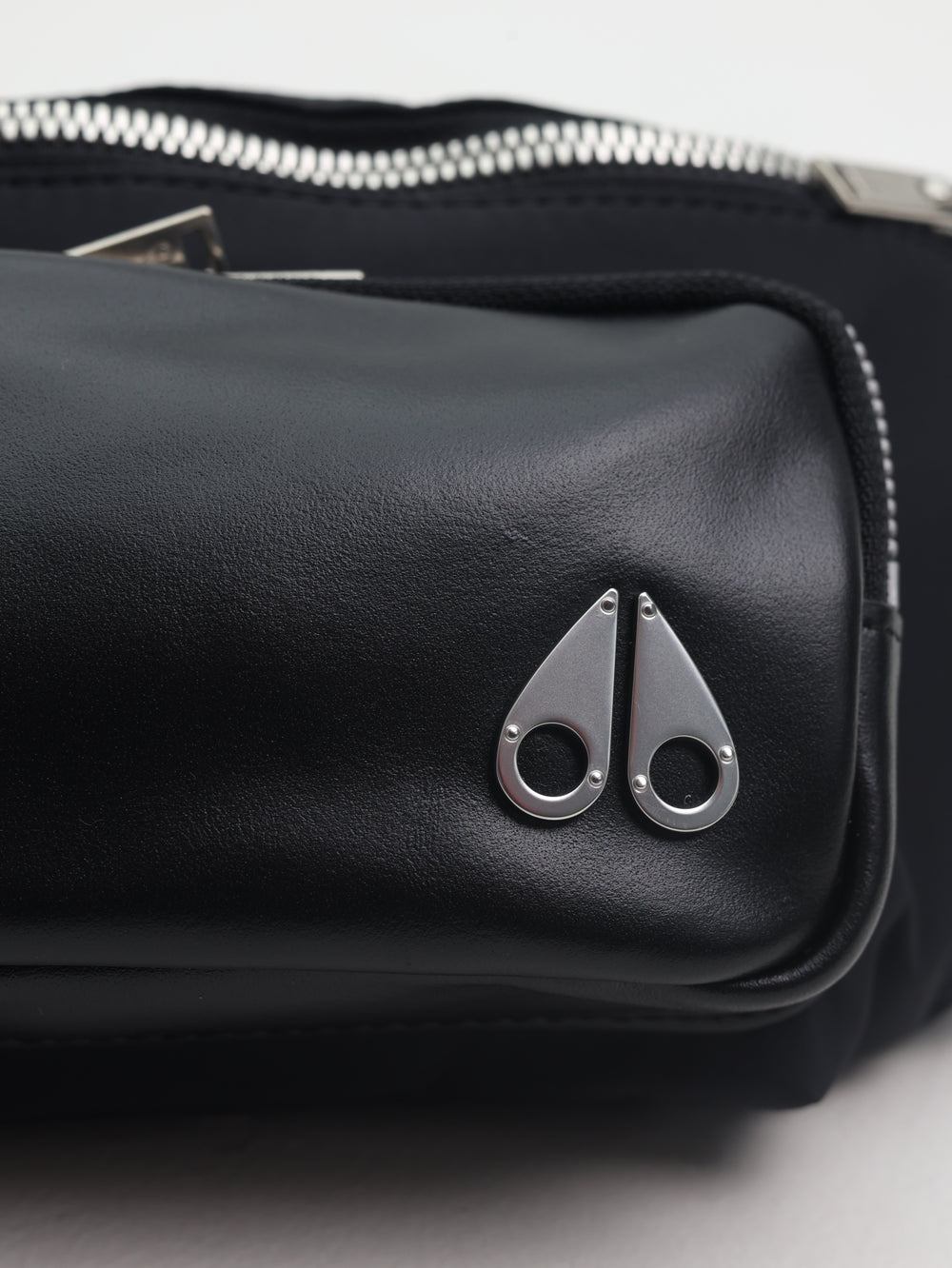 Moose Knuckles Crossbody Bag Logo Hip Black