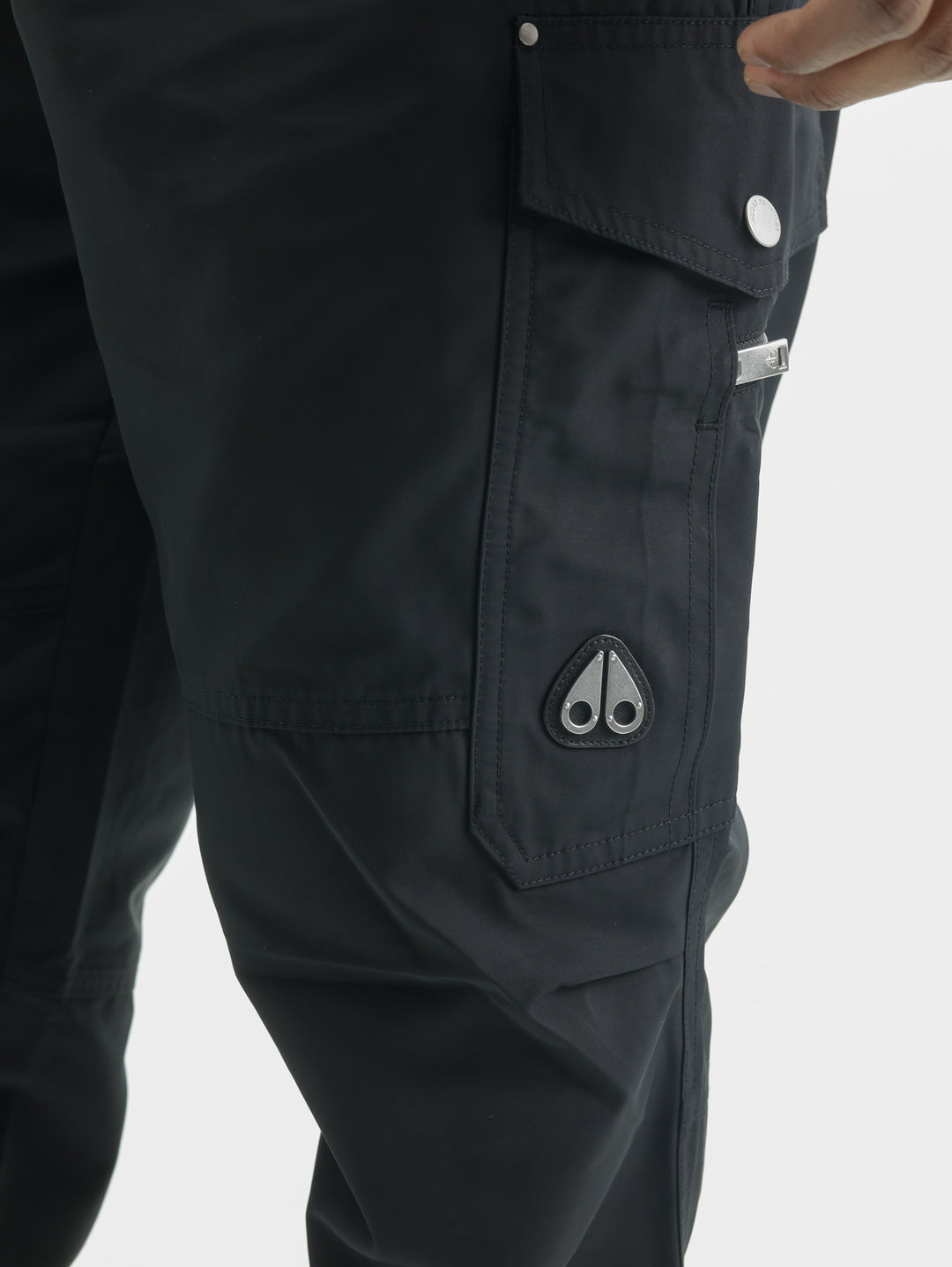 Moose Knuckles Pants Pocket Logo Black